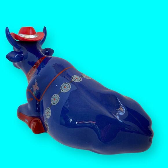 Even Cowgirls Get The Blues, Blue Cow Red Hat 2001 Retired Item #9180 - Picture 4 of 9